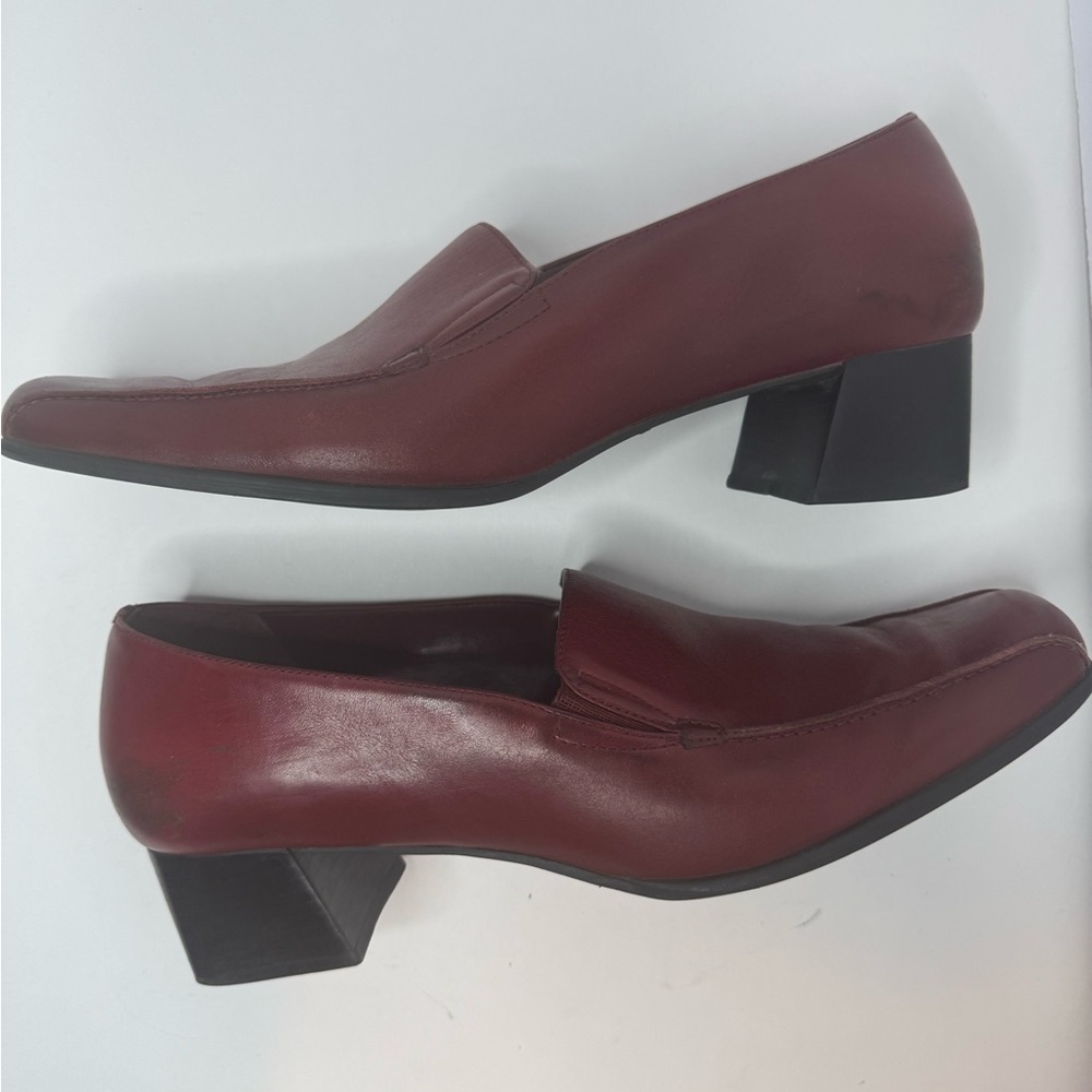 Naturalizer Red Leather Slip-Ons Size 9.5M - Picture 6 of 10